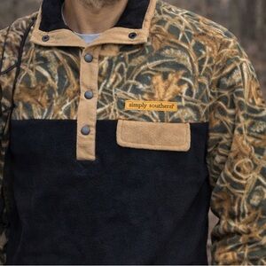 Simply Southern Black Camo 1/4 Snap Mens Fleece Pullover With Pockets Small